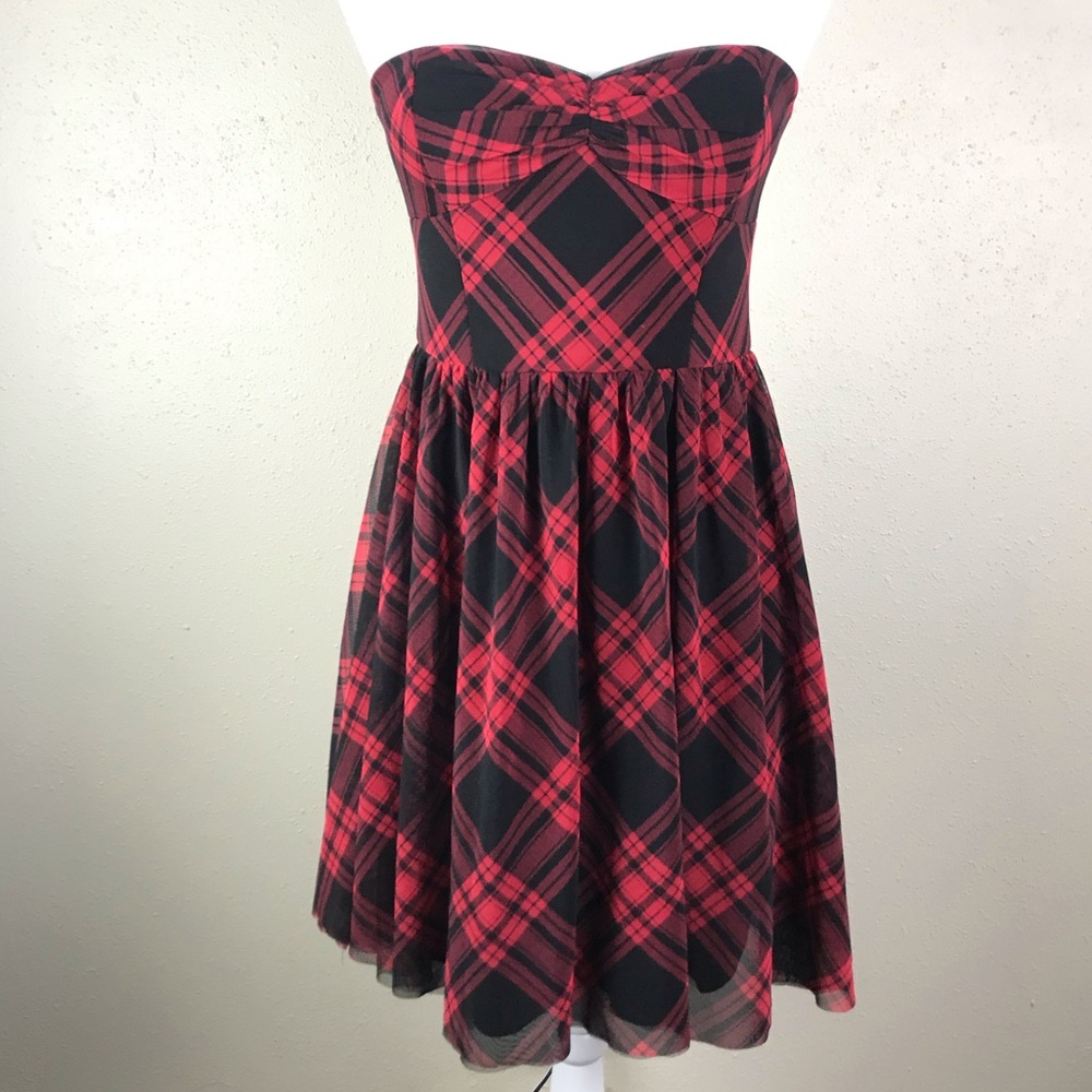 Betsey Johnson Black,Red Plaid sleeveless dress